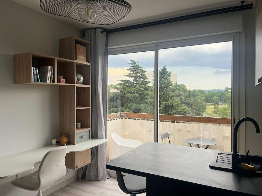 Le Studio - Parking & Balcon Тулуза Экстерьер фото